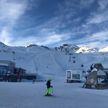 アパート Falken 8