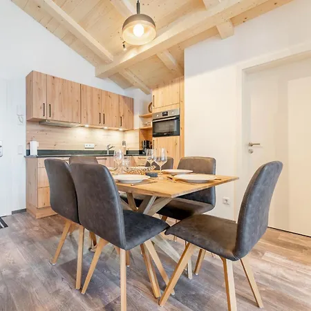 Falken 8 アパート カプルーン