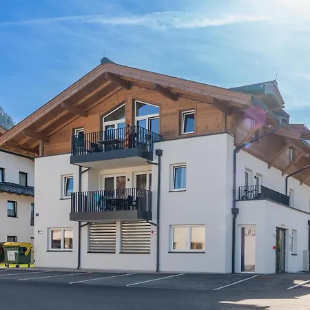 Falken 8 * Kaprun